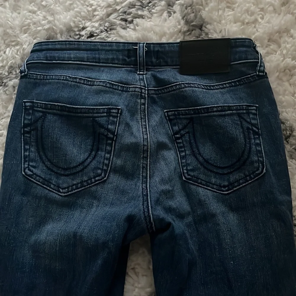 JENNIE MID RISE CURVY SKINNY JEAN - Picture 8 of 12